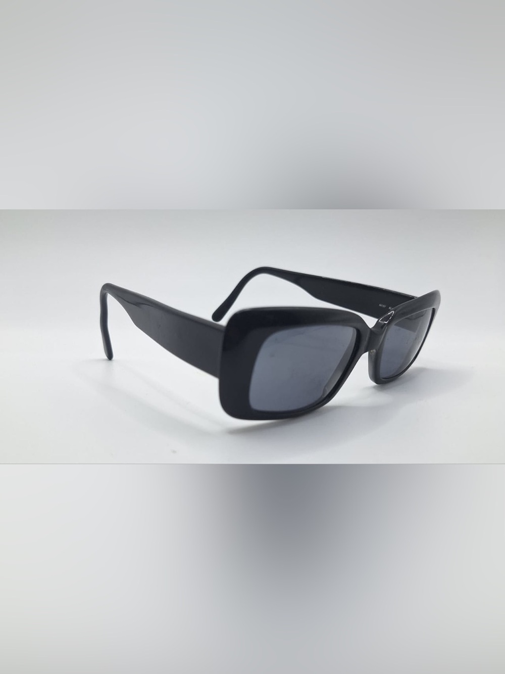 Notorio Black Oval Sunglasses Frames Only